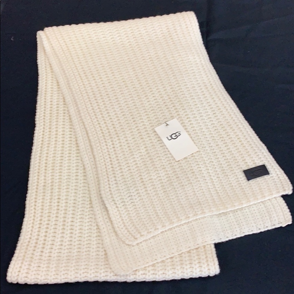 Ugg Scarf
